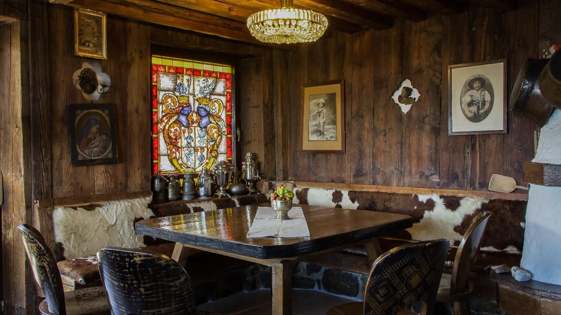 Alp Art Hotel גוצנס