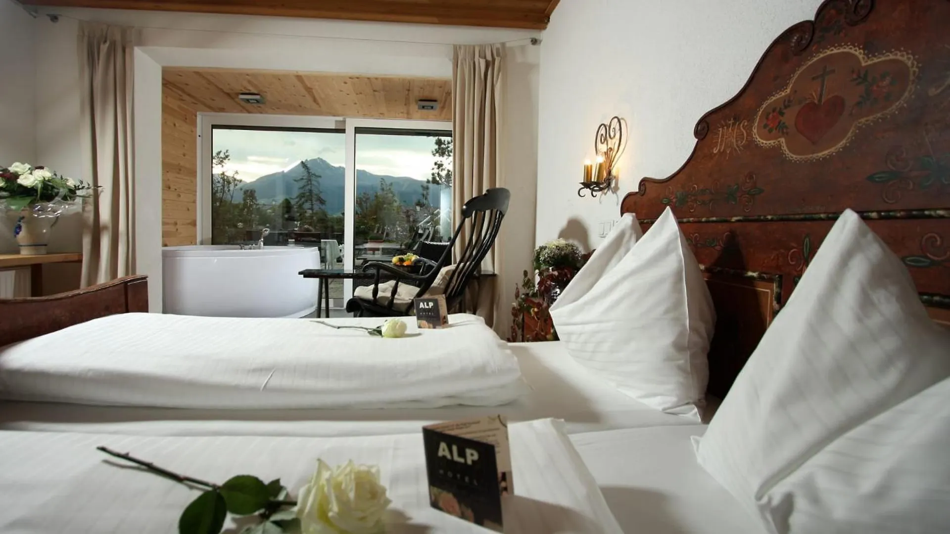Alp Art Hotel Гётценс