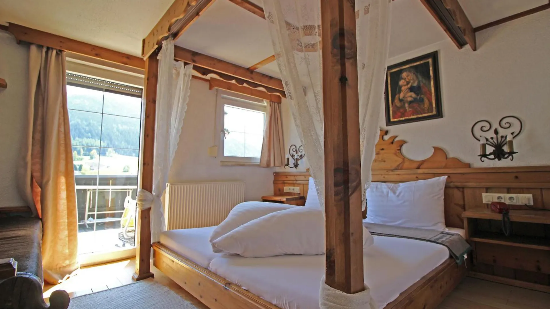 Alp Art Hotel Гётценс 3*,